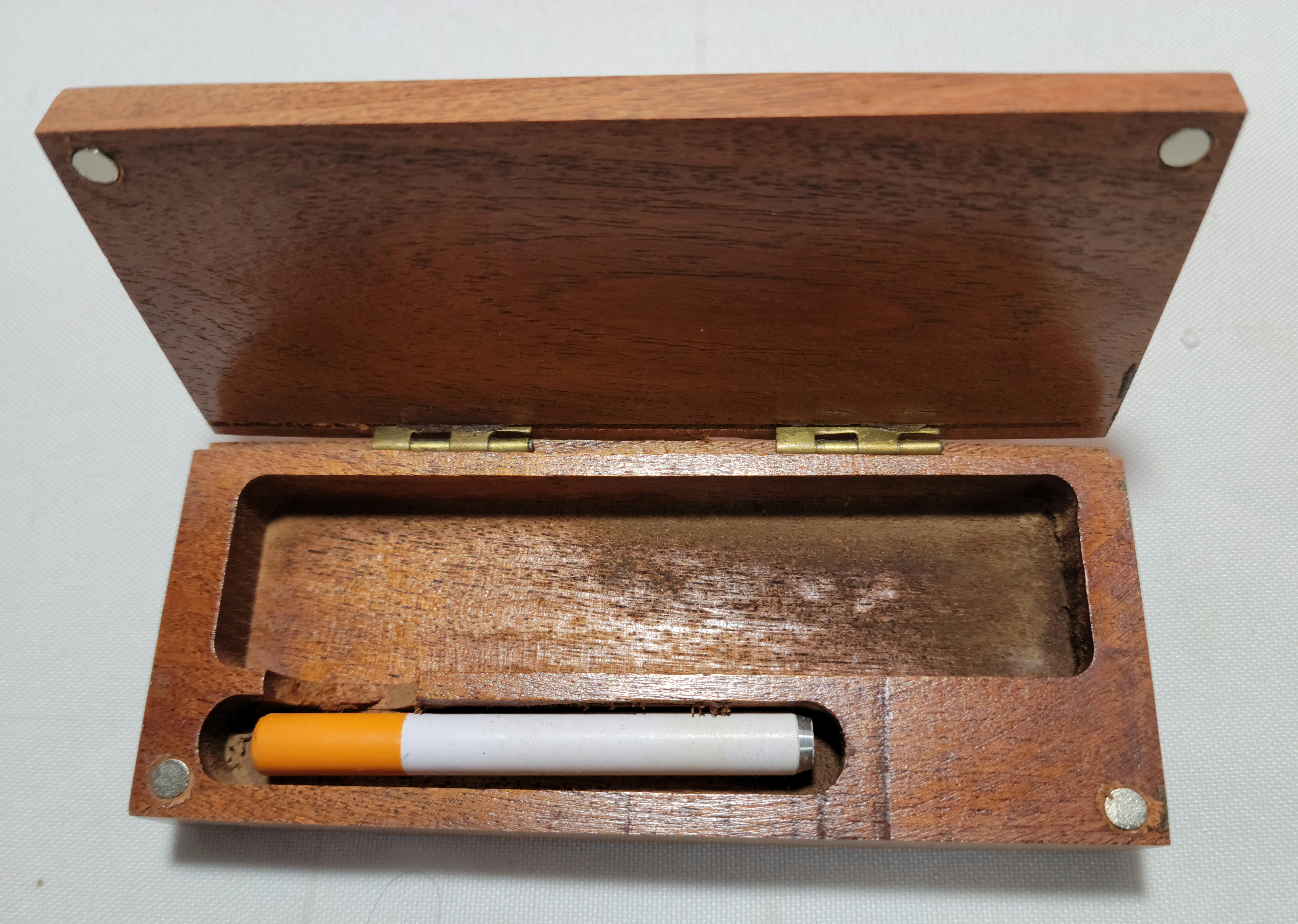 *5" Wood Box Dugout with Magnet & Free Metal Bat #BWD