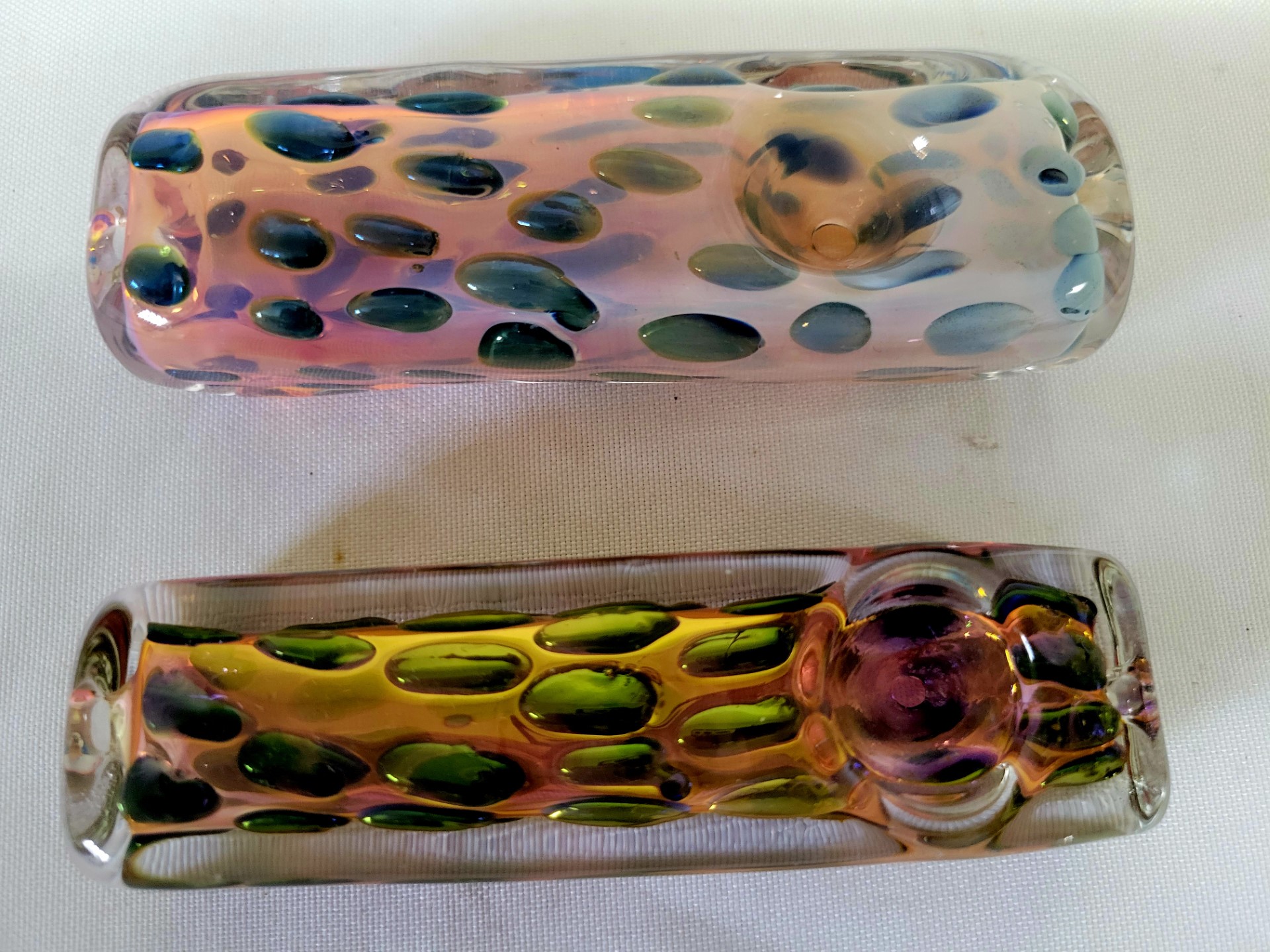 4.5\" GOLD FUMED WITH THICK GREEN DOTS BLOCK P152