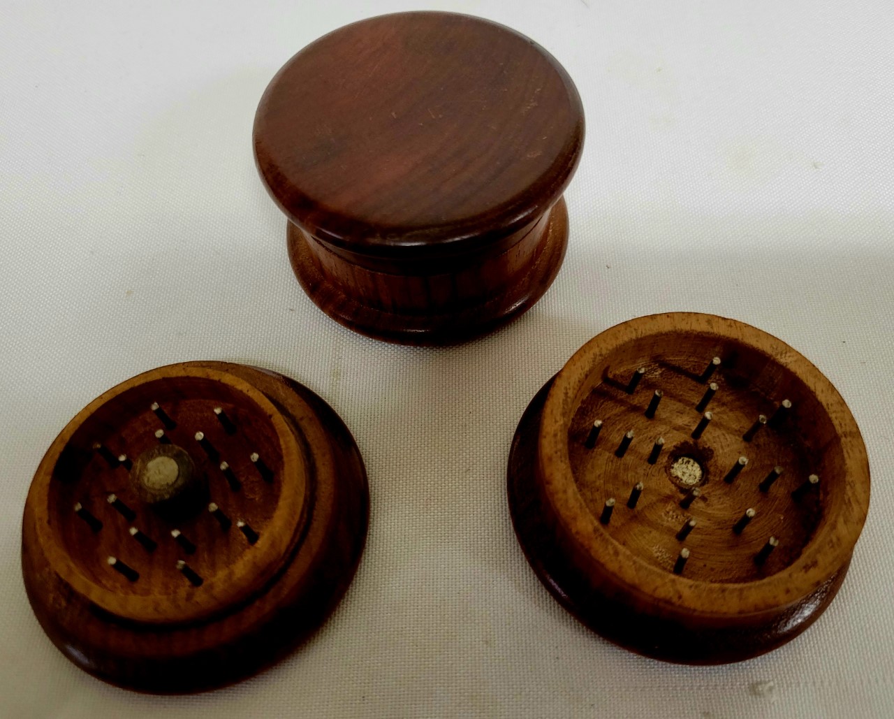 2 Part-50mm Magnetic Wooden Grinders #WG12